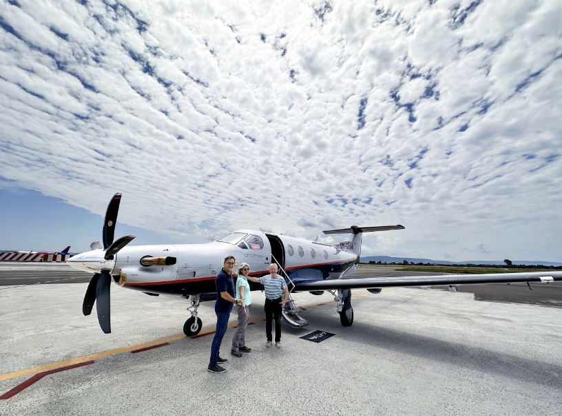 Fast and stress-free: the newts were transported from southern Italy to Lausanne aboard a Fly7 PC-12. © Pilatus Aircraft Ltd