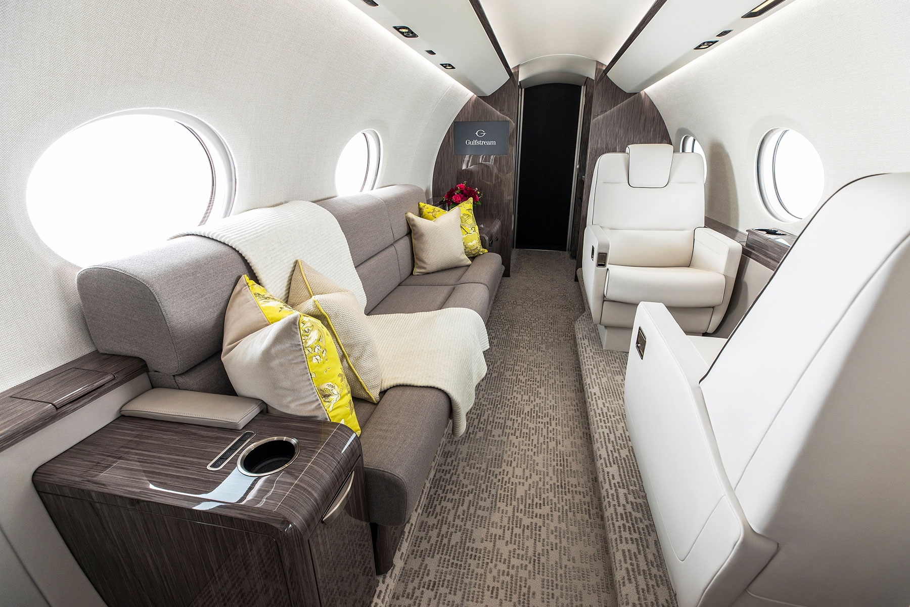 Gulfstream G300 - interior